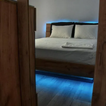 Rustic Private W/ King Bed In Naxos Galanado